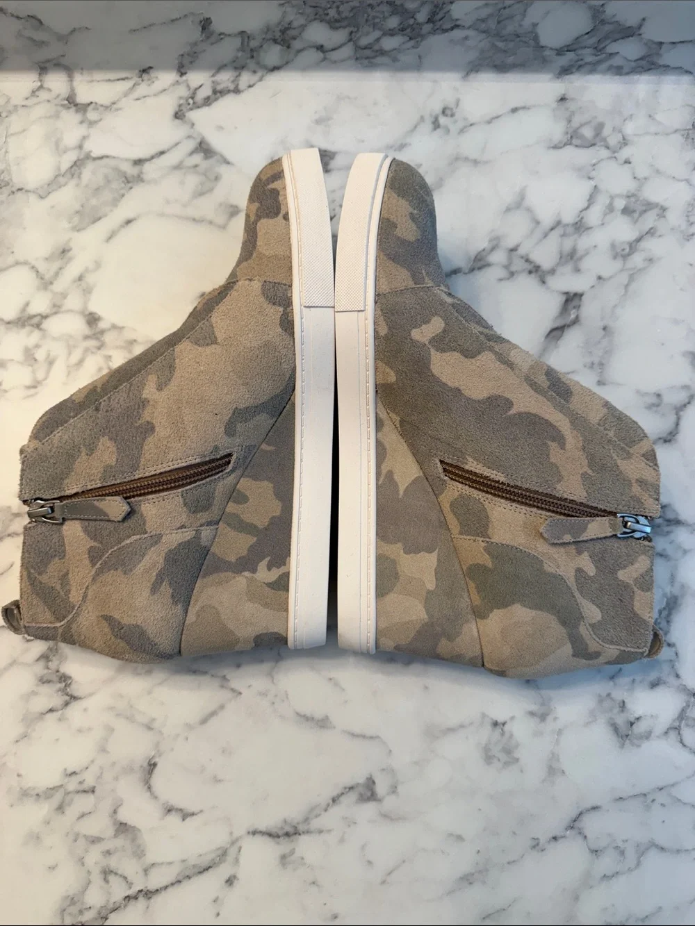Linea Paolo Wedge Zip Sneaker size 10